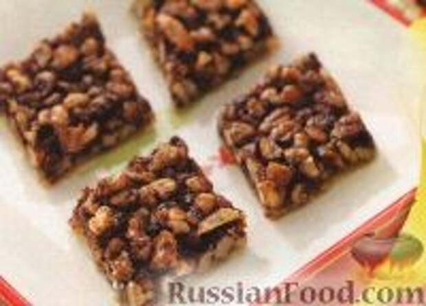 Фото к рецепту: Песочные коржики с шоколадом и орехами