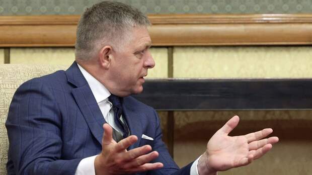«Не вижу причин»: Фицо отказался оказывать Украине финансовую помощь и поставлять электроэнергию
