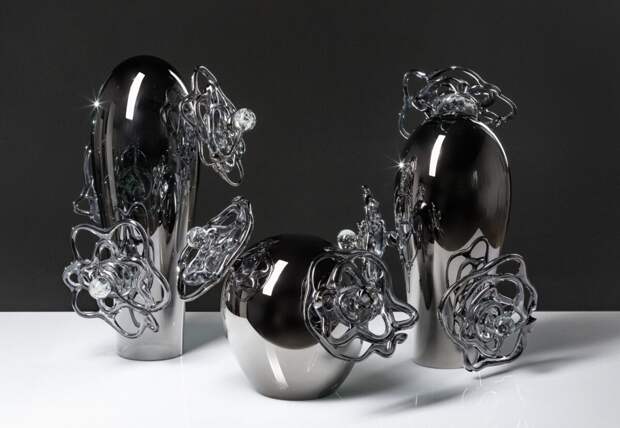 Галерея Heritage представляет выставку «Орбиты хрупких тел»