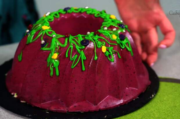 Творожный торт без выпечки с сочной ягодой и мандаринами: фото шаг 7