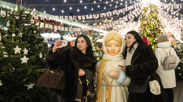 Круглая сумма: сколько россияне планируют потратить на празднование Нового года