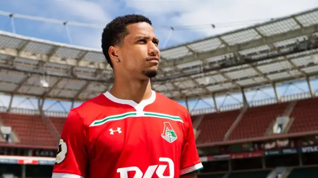 Сёмин заявил, что новичок «Локомотива» Мурило не полетит на первые сборы с командой