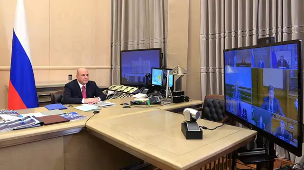 Мишустин проводит оперативное совещание с вице-премьерами