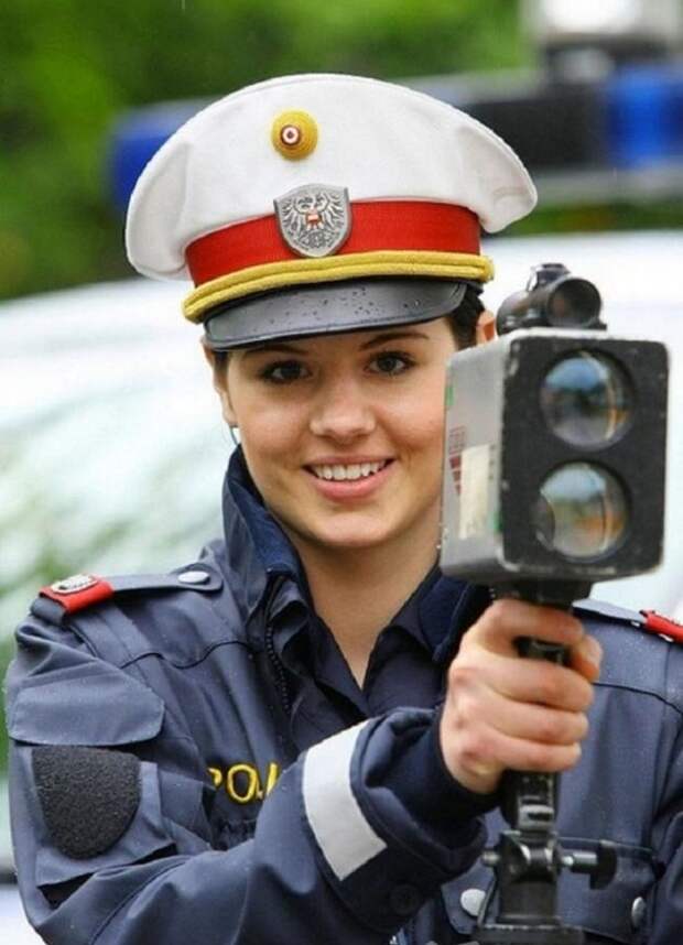 Красавицы в форме: в каких странах живут красивые женщины-полицейские