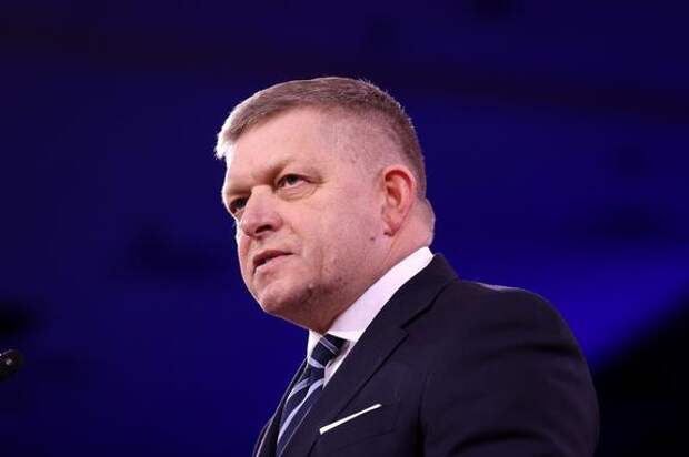 Фицо призвал к наделению ЕС мандатом для переговоров с Россией по Украине