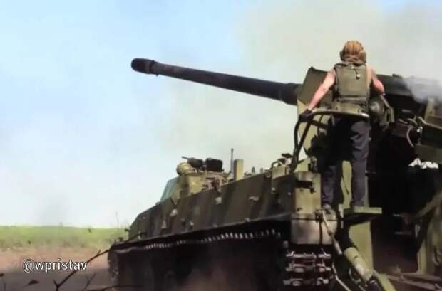 Бойцы 1-й Славянской бригады подняли российский флаг над Прогрессом