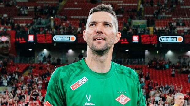 «Довбня в своей прайм-эре!» — «Спартак» показал сейвы 38-летнего вратаря на тренировке: видео