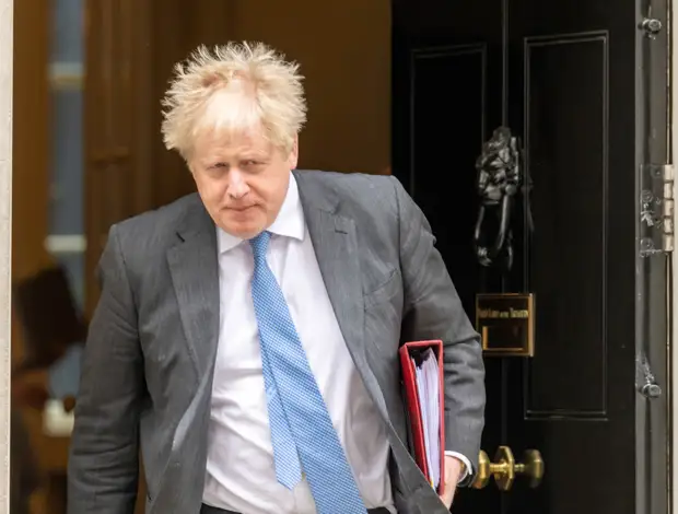 Экс-депутат Рады: Политическая верхушка Киева получила "награждение" от Джонсона и обезопасила себя