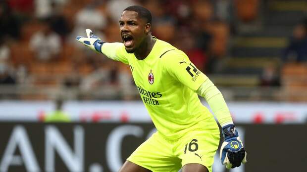 «Милан» официально объявил о продлении Меньяна