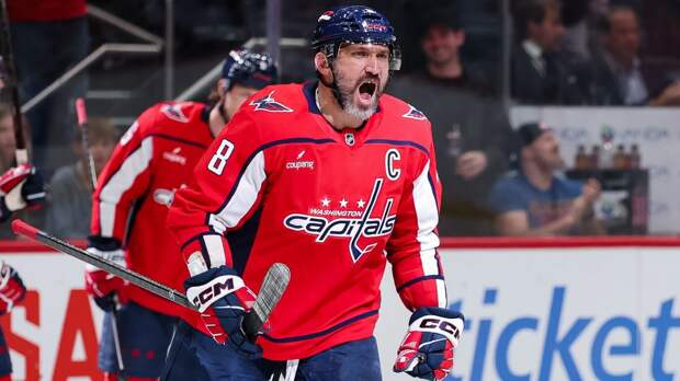 Мать Овечкина — о рекордах своего сына: «Будет продолжать — будут рекорды. Все у него получится, если будет играть»