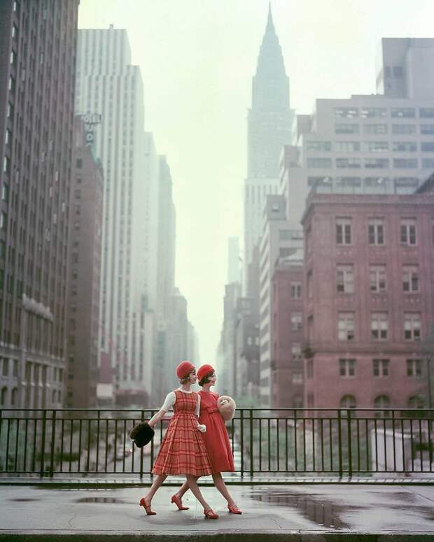 2. Девушки Нью-Йорка, 1958 г. 20 век, 20 век в цвете, 50-е, 50-е года, жизнь в Америке, жизнь в сша, старые фотографии, сша
