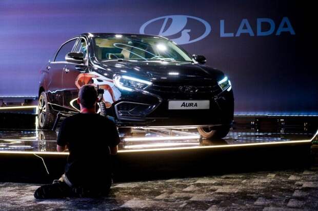 Почему Lada Aura не продается и что ждет Azimut — китайцы наступают