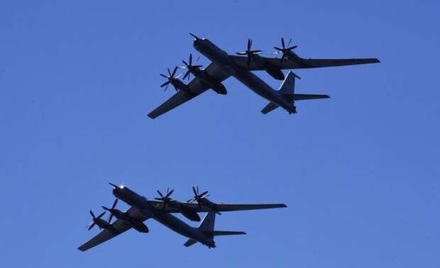 В США подняли дюжину самолетов по тревоге из-за приближения российских Ту‑142