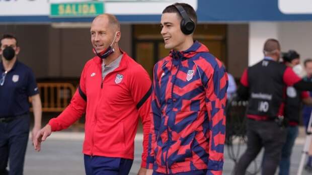 USMNT Fans Hammer Gregg Berhalter For Not Subbing On Gio Reyna