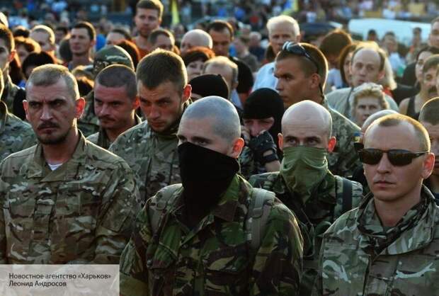Зеленый свет для националистов: Зеленский не может навести порядок на Украине