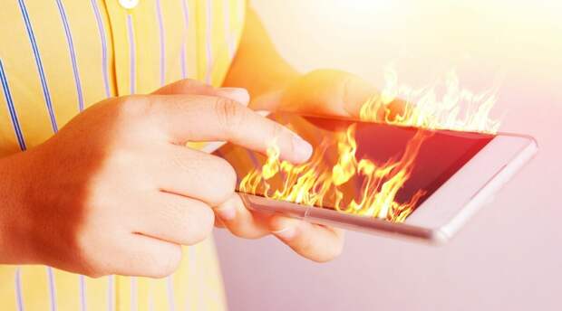 "Меж двух огней" по-английски : 5 идиом со словом FIRE