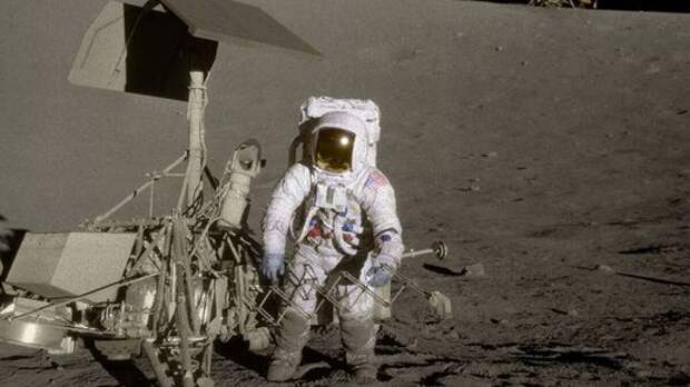 Доказать, что американцы были на Луне легко. Но это никто не делает