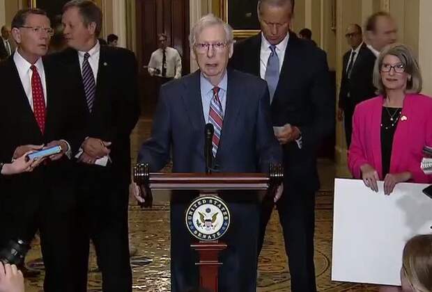Mitch McConnell Suddenly Freezes During Press Conference, Sparking Health Concerns — Watch