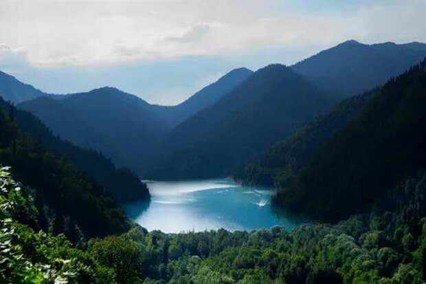 Рица озеро. 