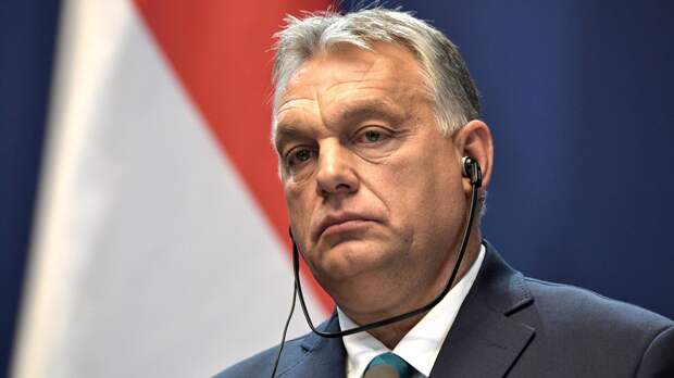 Премьер Венгрии Орбан созвал совет обороны из-за обострения боев на Украине
