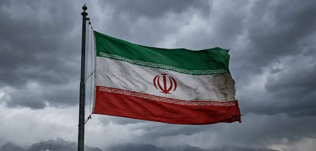 Посол Джалали ответил на слухи о лечении Хаменеи в Москве