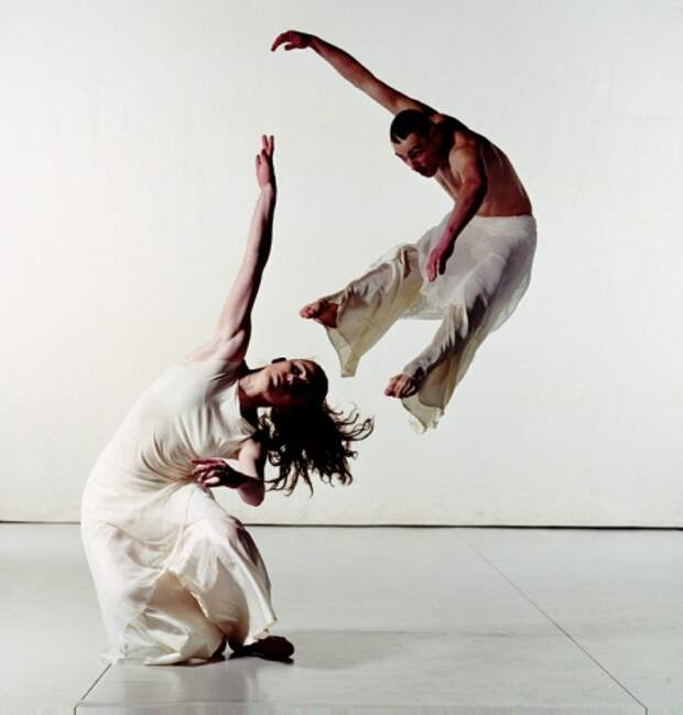 https://dancer333777.files.wordpress.com/2012/04/modern_dance.jpg