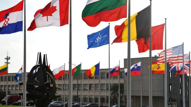 НАТО не исключил отказ от размещения ядерного оружия в Европе