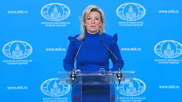 «Говорит о мире, а его террористы убивают врачей»: Захарова о противоречиях в словах Зеленского