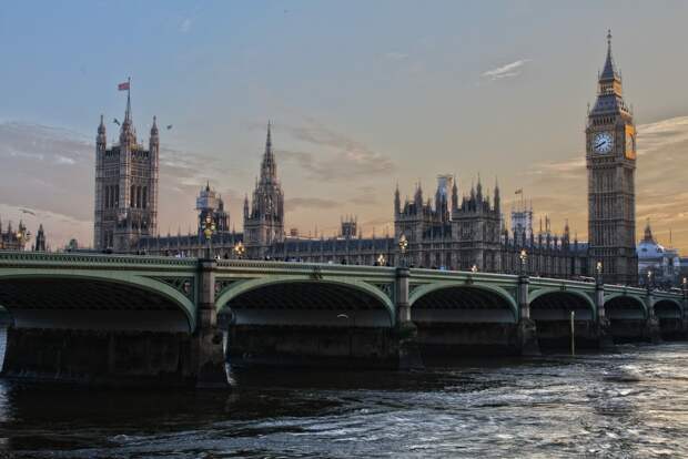 Сунак объявил в Великобритание день позора из-за скандала с заражением ВИЧ
