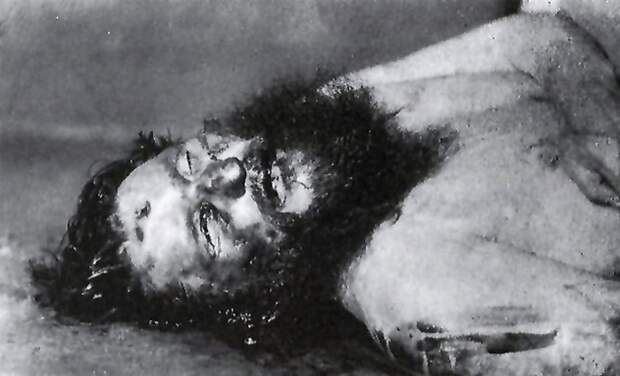 Распутин - неугомонный покойник.