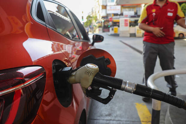 ФАС допустила увеличение норматива продаж топлива на срочном рынке выше 1%