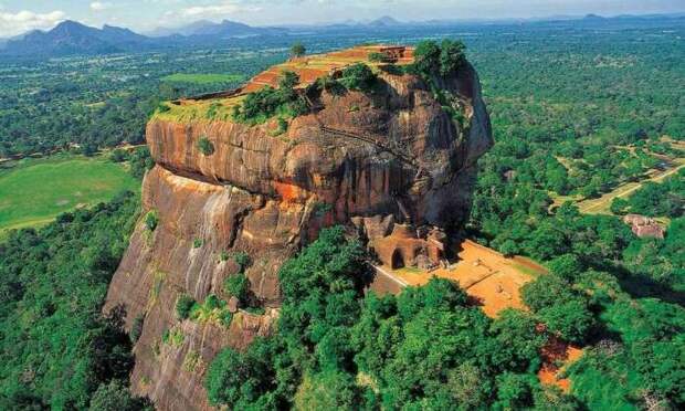 Сигирия по праву считается восьмым чудом света (Шри-Ланка). | Фото: srilanka.raduga.su.