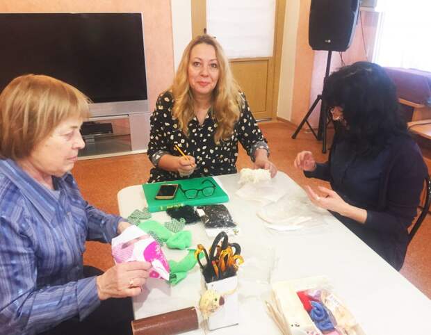 Изготовление кукол Тильда. Фото: ГБУ ТЦСО "Жулебино"