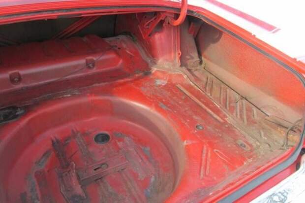 Dodge Dart Swinger 1969 года, который почти 40 лет простоял в гараже