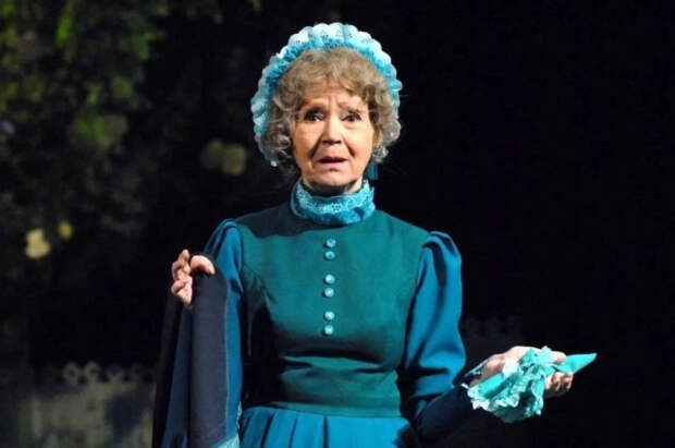 Умерла актриса Олейник из «Живи и помни»