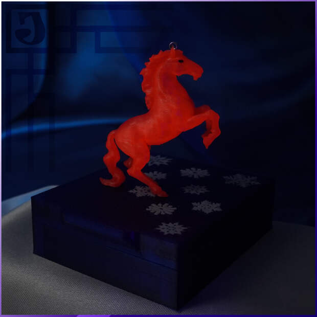 Светящиеся лошади · Фигурка лошадки Новый год