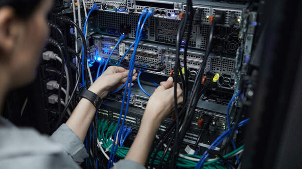 Компания Nebius Аркадия Воложа построит в Финляндии у границы с РФ дата-центр ИИ