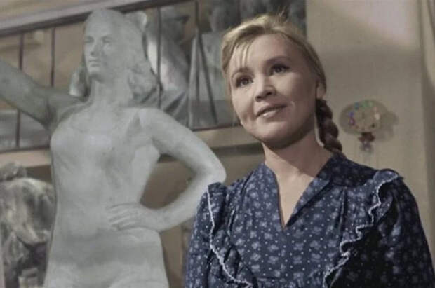 Стакан молока стоил жизни: Трагедия Фроси Бурлаковой. Как жила и почему умерла молодой актриса Екатерина Савинова