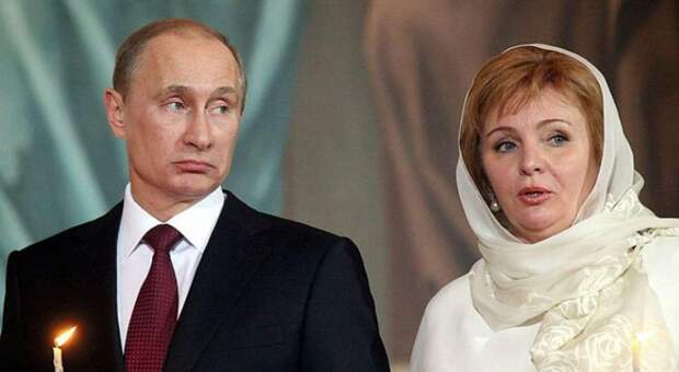 Вечером 1 апреля 2013-го года президент России Владимир Путин и его жена Людмила объявили о своем разводе. Прямо во время антракта премьеры балета "Эсмеральда" в Кремле.