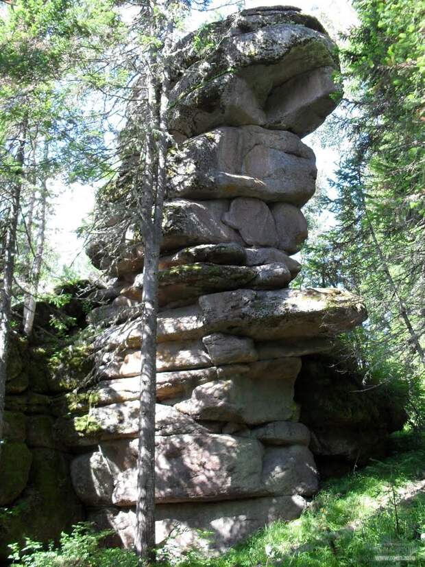 Комплекс Мининские столбы, Красноярский край