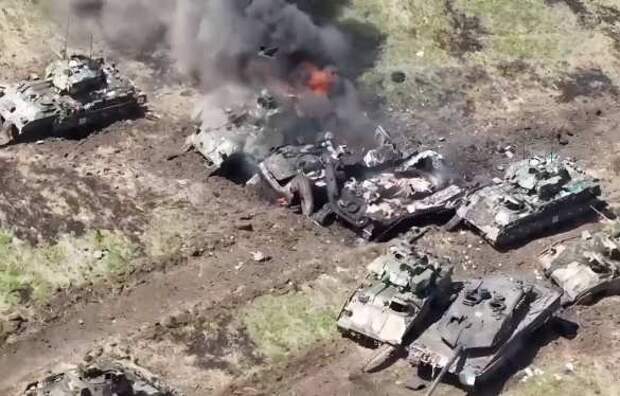 Рой VOZмездия уничтожает опорные пункты врага под Донецком (ВИДЕО) | Русская весна