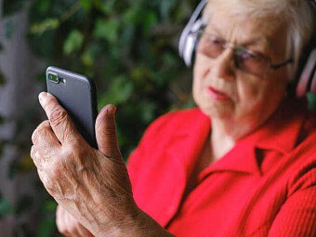 Вред излучения мобильных телефонов: каким образом оно может привести к болезни Альцгеймера?