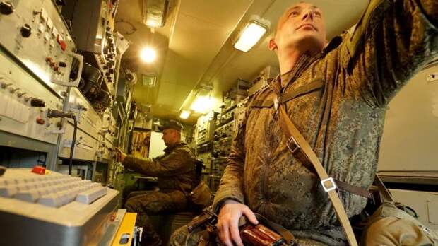 Десятки дронов летели к Москве: российская ПВО сбила 206 украинских беспилотников за ночь