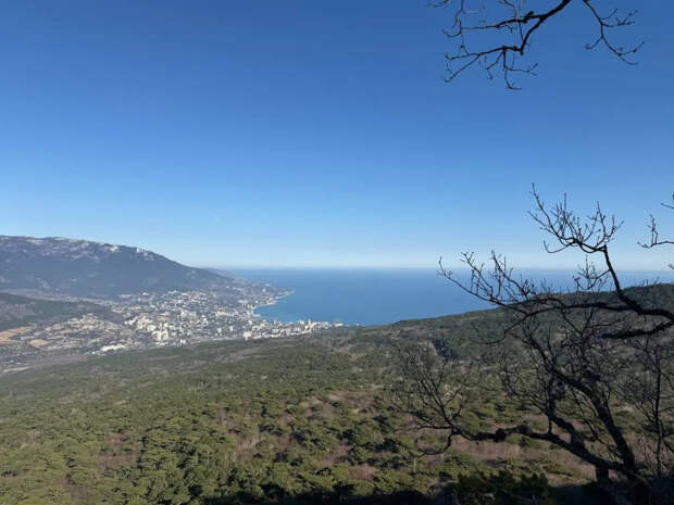 Не Сочи и не Геленджик: пенсионеры массово переезжают в эти три крымских города — здесь в разы дешевле и спокойнее