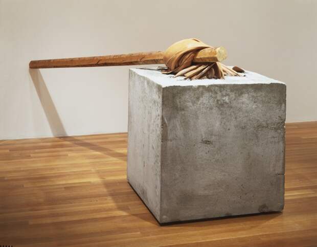 Torsion, 1968 год. Автор: Giovanni Anselmo. | Фото: moma.org.