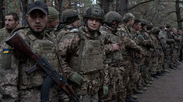 На Украине заявили, что Минобороны страны может отменить бронь от мобилизации