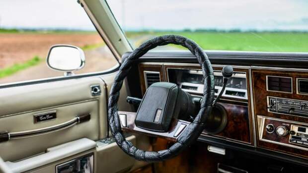 Oldsmobile Custom Cruiser — на таких ездили американские семьи