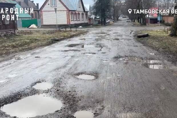 Большегрузы продолжают разбивать грунтовую дорогу в частном секторе Тамбова