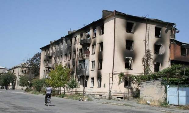 Цхинвал после артиллерийского обстрела грузинских войск 