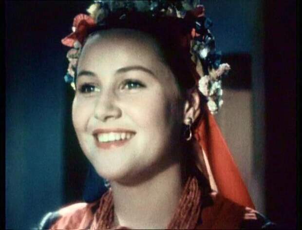 Татьяна Конюхова в фильме "Майская ночь, или Утопленница" (1952)